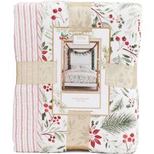 Lillian August Berry Multi Yuletide Botanical Quilt Set
